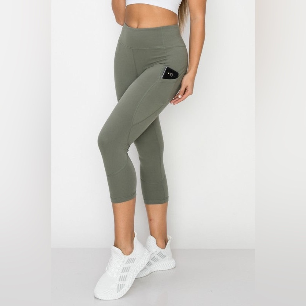 Sage High-Waisted Capri Leggings with Pocket